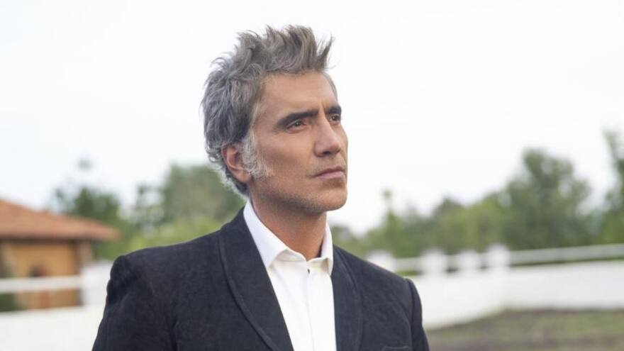 Alejandro Fernández cambió la letra de la canción Mátalas. Así canta Ámalas ahora en sus conciertos