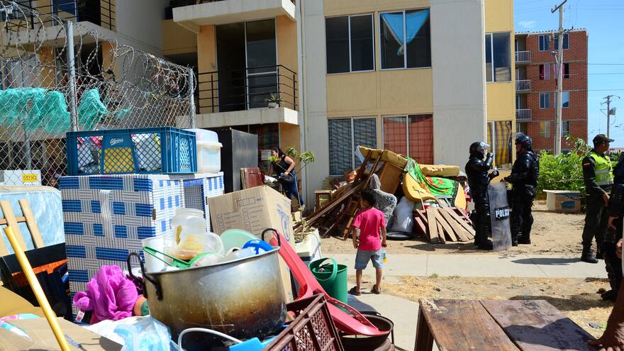 Desalojan a 34 familias invasoras de proyecto de vivienda gratis en Valledupar