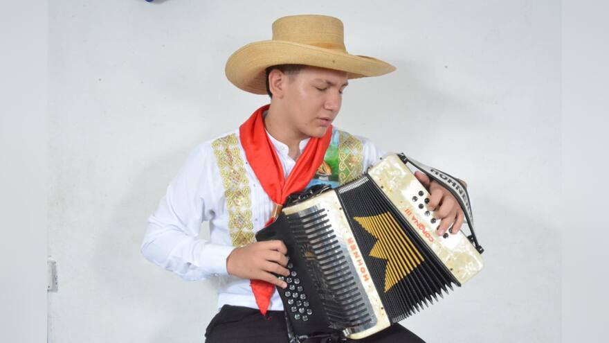 Festival Vallenato: Roban acordeón a participante del concurso de acordeón juvenil en Valledupar