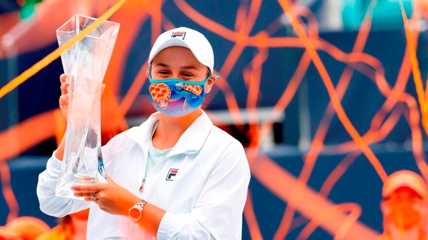Barty revalida título en Masters de Miami
