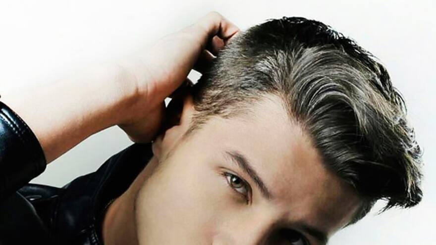 Muere modelo Sergio Lillo en accidente de moto