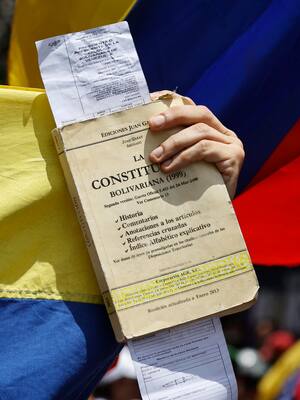 La constitucional invita a la trampa