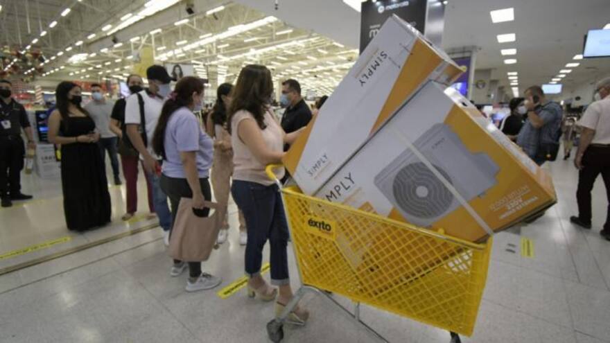 La nueva propuesta de Petro para los días sin IVA: ¿cómo serían?