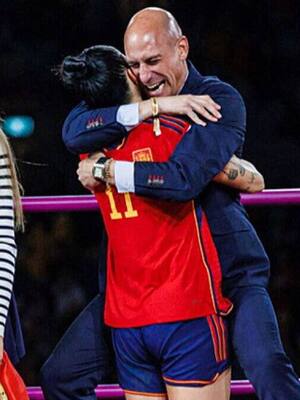 Por un beso | Columna de Manuel Moreno Slagter