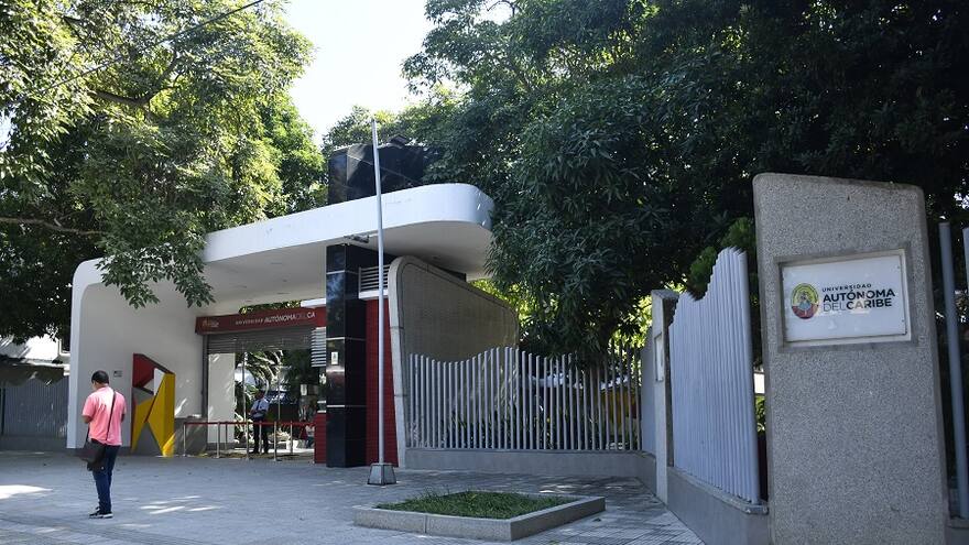 Sindicatos de la Uniautónoma declararon asamblea permanente