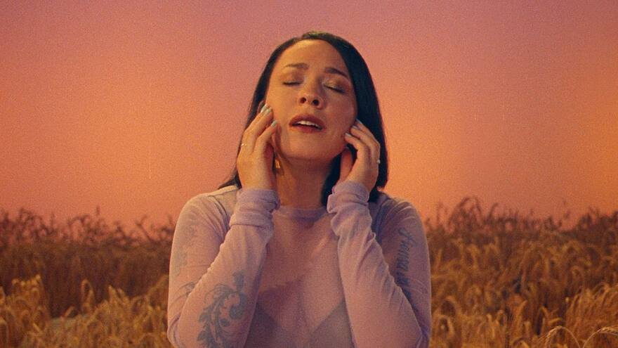 La mexicana Carla Morrison reinventa su estilo musical