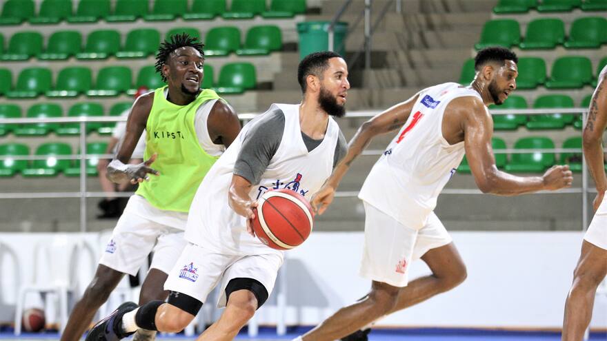 ¡Debuta el pentacampeón!