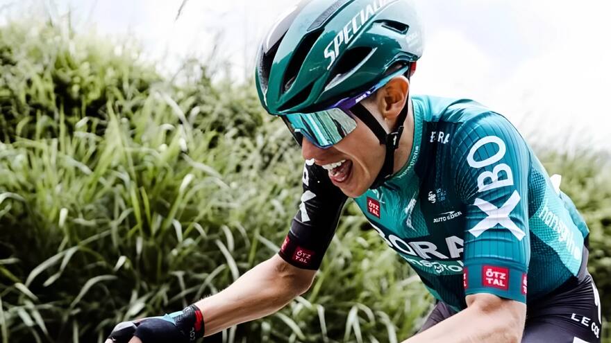 El colombiano Sergio Higuita, segundo en el Gran Premio Miguel Induráin