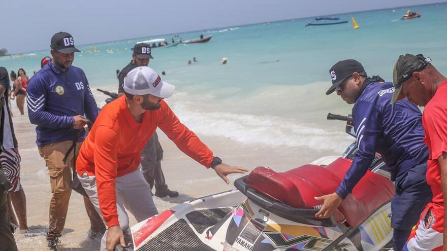 Refuerzan controles en Playa Blanca: inmovilizan un jetski y vigilan precios