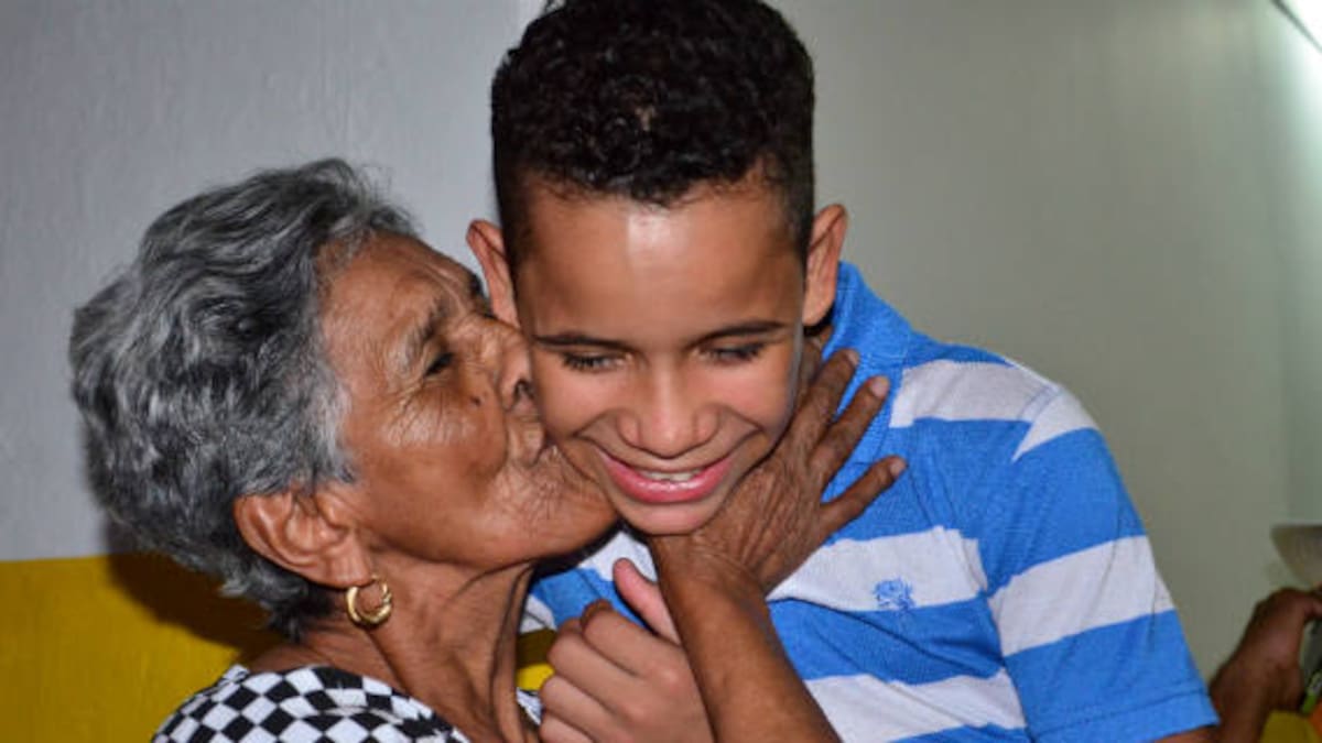 El día que 'Diomedes Díaz' llegó como caído del cielo a visitar a su madre - ELHERALDO.CO
