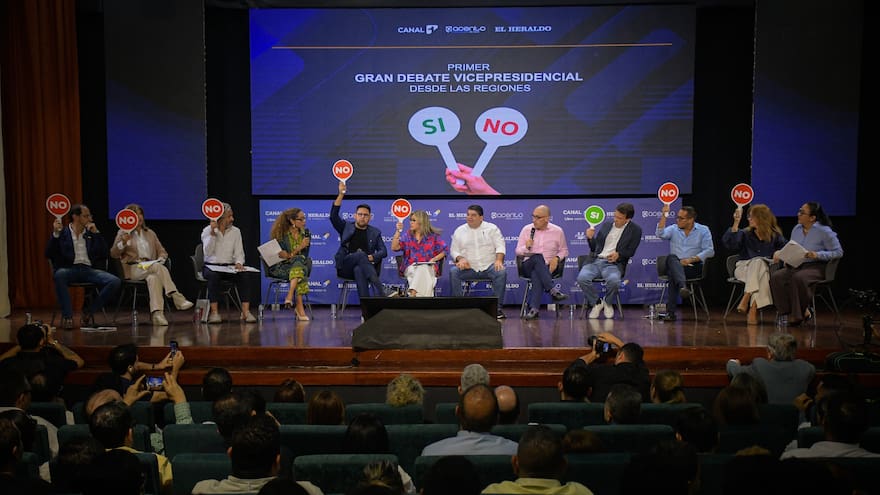 Cruces, tensión y visiones de país: la noche caliente del debate vicepresidencial en Barranquilla