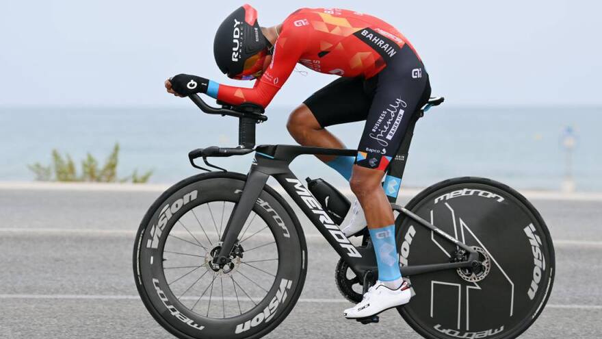 Santiago Buitrago abandona la Vuelta por dar positivo para covid