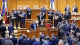 Gobierno de Rumanía cae por una moción de censura de socialdemócratas y ultras