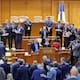Gobierno de Rumanía cae por una moción de censura de socialdemócratas y ultras