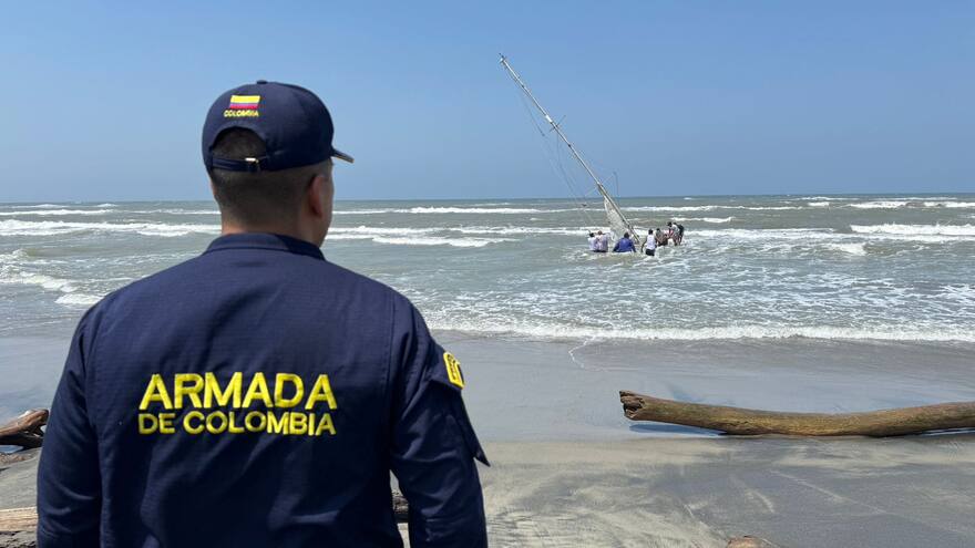 Dimar informa que velero que naufragó en playas de Tubará no tenía permiso para navegar