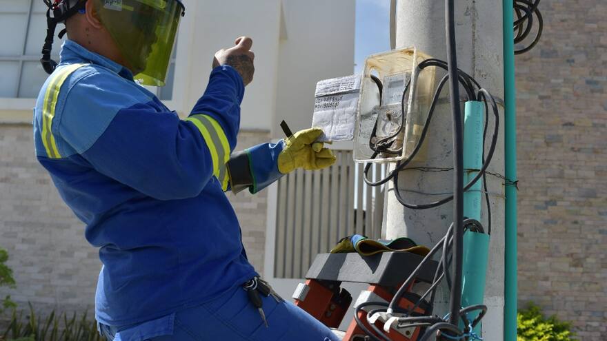 Air-e y la Policía descubrieron casas en Villa Campestre que robaban energía