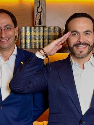 ¡Firmes por la patria!