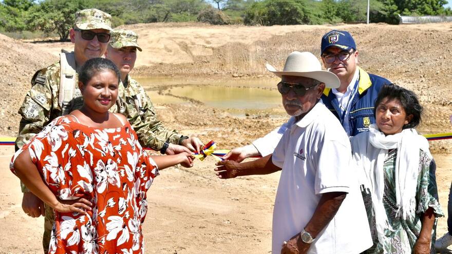 UNGRD y Ejército entregaron jagüey a comunidad wayuu en Riohacha