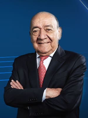 Honores a Yamid Amat