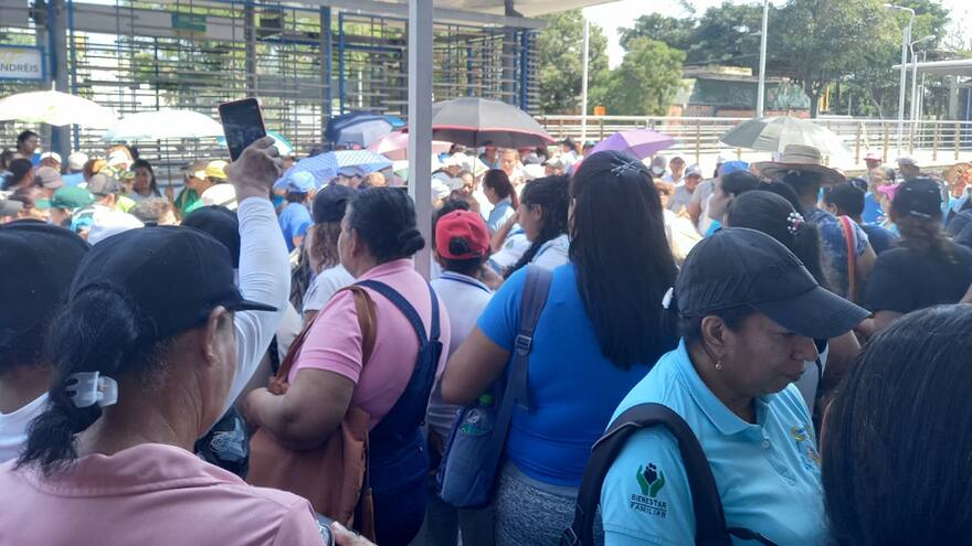 Madres comunitarias en Atlántico se declaran en cese de actividades