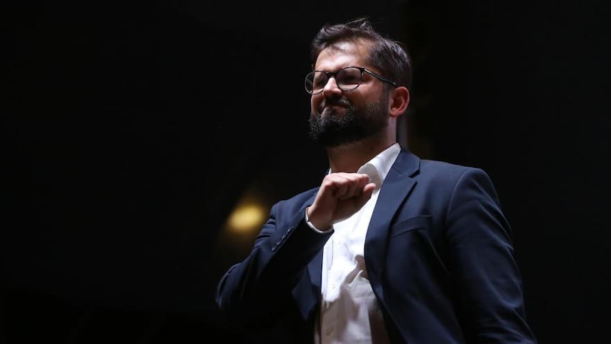 Boric asistirá a la posesión del mandatario Bernardo Arévalo en Guatemala