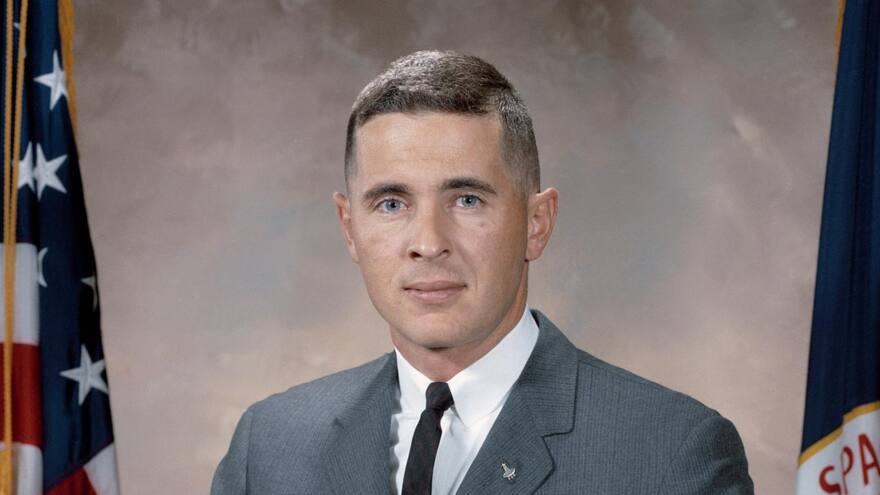 Muere en siniestro aéreo William Anders, el exastronauta que tomó icónica foto de la Tierra desde la Luna