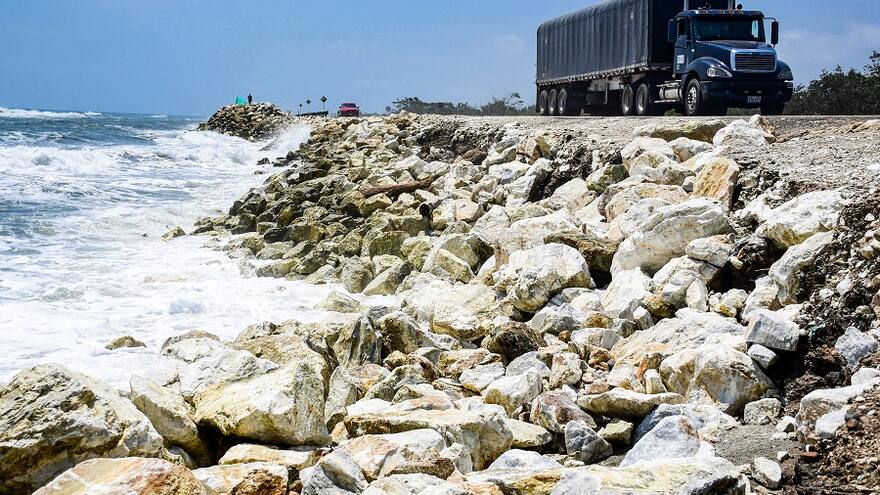 Seis ofertas para obras de viaductos en vía a Ciénaga