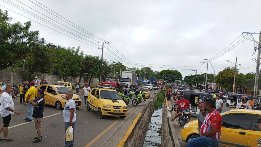 El servicio de taxi se viene acabando: gremio sobre los motivos del paro