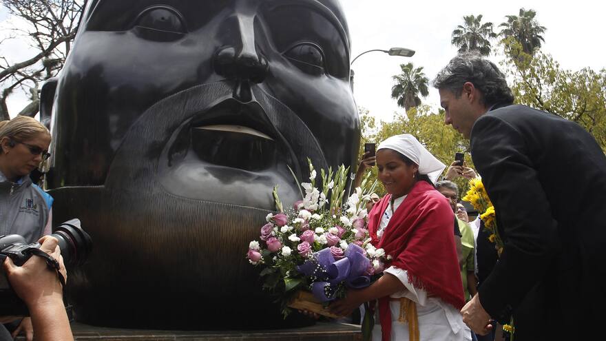 Medellín expresa su amor a Botero con un homenaje en su emblemática plaza