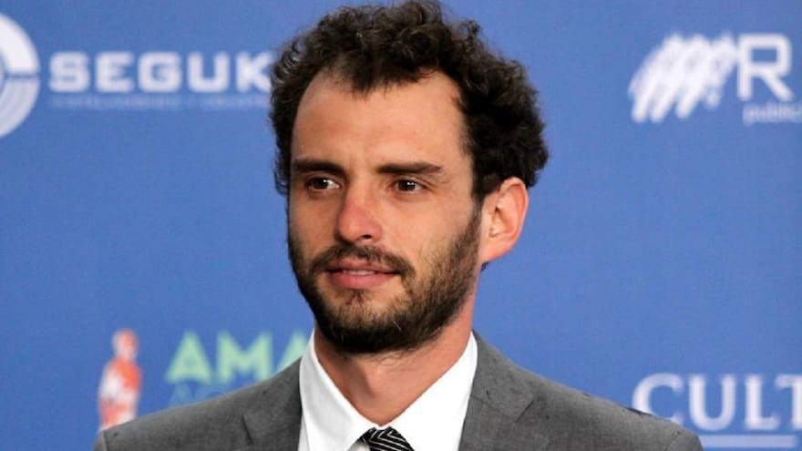 Hijo de Alfonso Cuarón dirigirá película de Marvel estelarizada por Bad Bunny