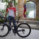 El ciclista atlanticense Cristian Ortega ya cuenta con una bicicleta de alta tecnología para su preparación en el ciclo olímpico