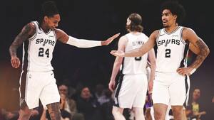 Los Spurs sorprenden a los Lakers y los eliminan de la Copa de la NBA