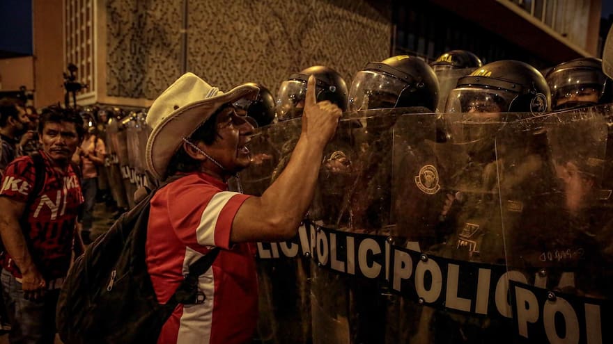 Perú amplía el estado de emergencia en cuatro regiones más por las protestas
