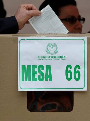 Obligarlos a convocarlas