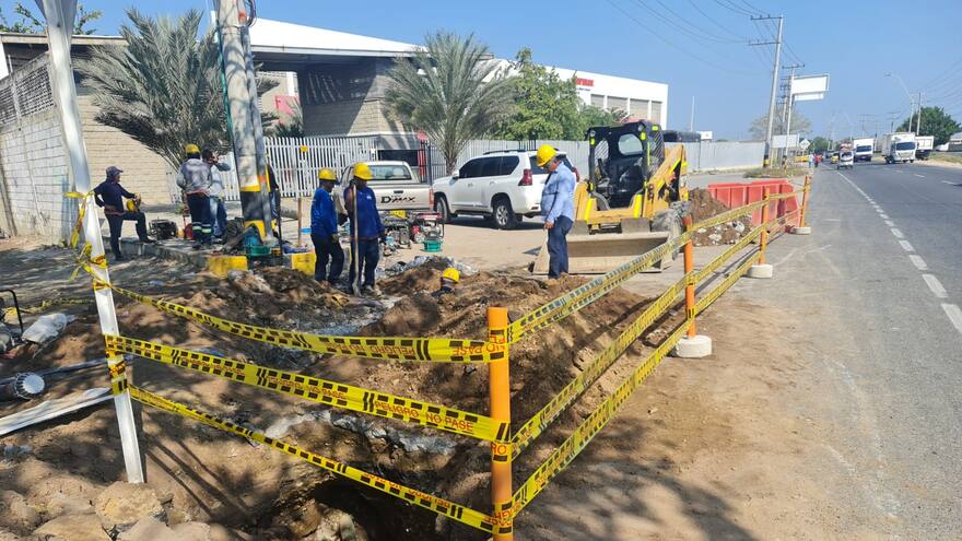 Atienden emergencia por falla en tubería de agua de Malambo