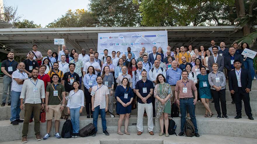 Investigadores exponen desafíos para generar energías marinas renovables