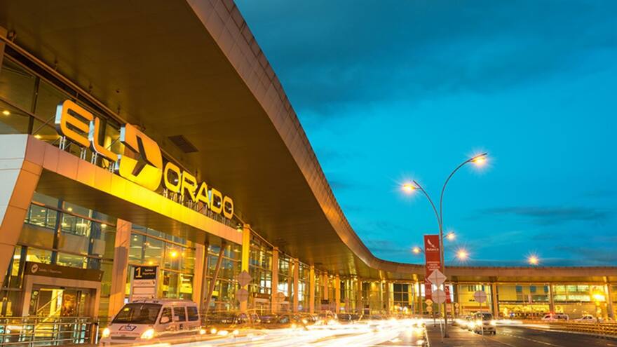 Aeropuerto El Dorado incorpora un robot para trabajos de limpieza