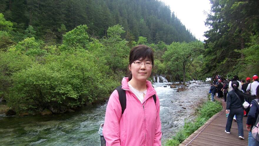 Periodista china que reveló el origen del covid-19 está al borde de la muerte