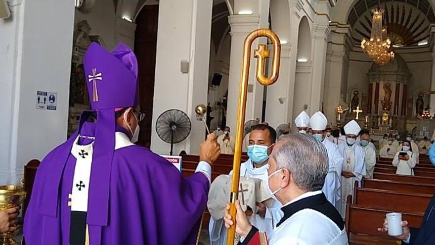 'No banalizar la vida', pidió monseñor Salas en exequias de obispo Piedrahíta