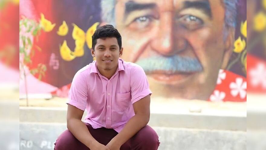 El pintor cataquero que plasma en sus obras el Realismo Mágico