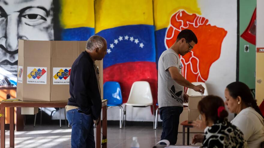 Venezuela aprueba en referendo anexionarse la zona en disputa con Guyana