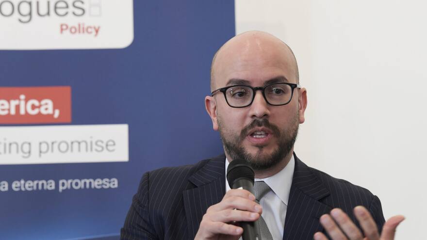 Juan González, asesor de Joe Biden para Latinoamérica, dejará el cargo en marzo