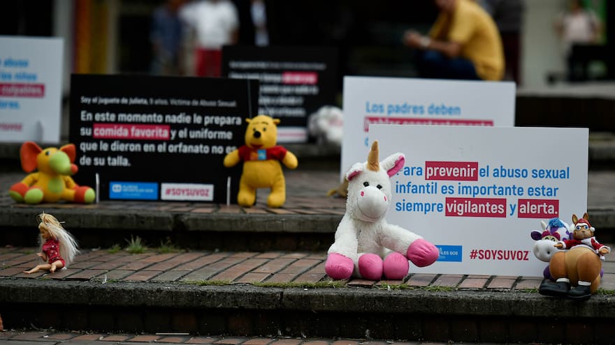 Condenan a 25 años a hombre que abusó a una niña durante 10 años en El Salvador