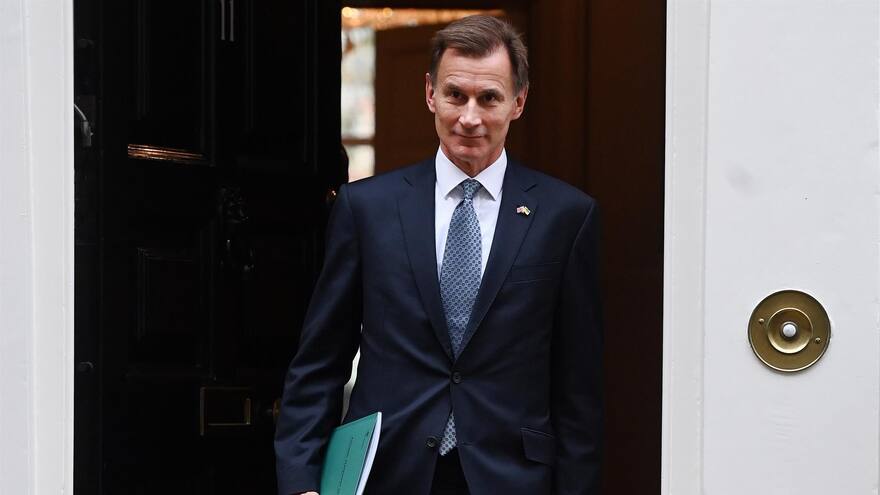 Reino unido entró en una reducción de la actividad económica según el ministro de Economía del país Jeremy Hunt