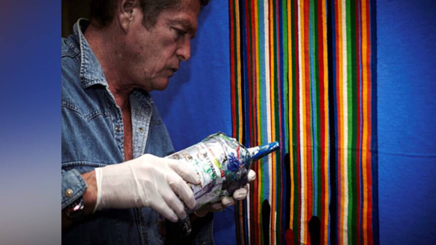 Enrique Grau, junto a un francés y un quindiano, en Cartagena