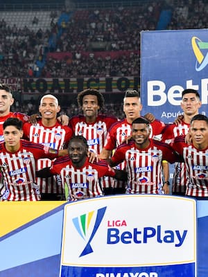 Junior los hace delirar | Columna de Hugo Illera Jiménez