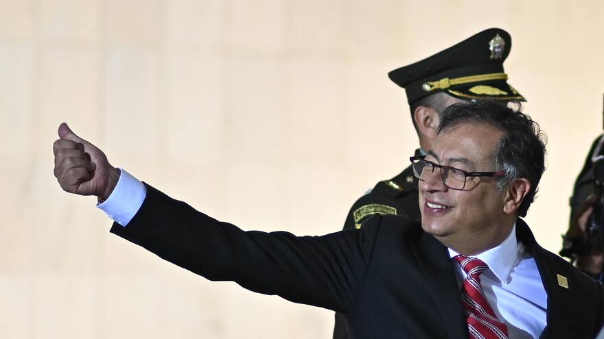 Gustavo Petro llegó a cumbre de Brasilia y pide a Latinoamérica 'jugar un papel unido' por la crisis mundial