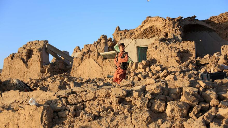 Un nuevo terremoto de 6,3 sacude a Afganistán