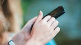 ¿Tiene un celular que ya no usa? Así puede convertir el dispositivo en una cámara de seguridad para su hogar
