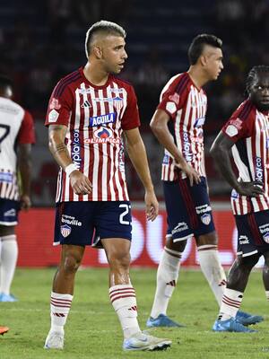 Junior, de la estrella a la reconstrucción